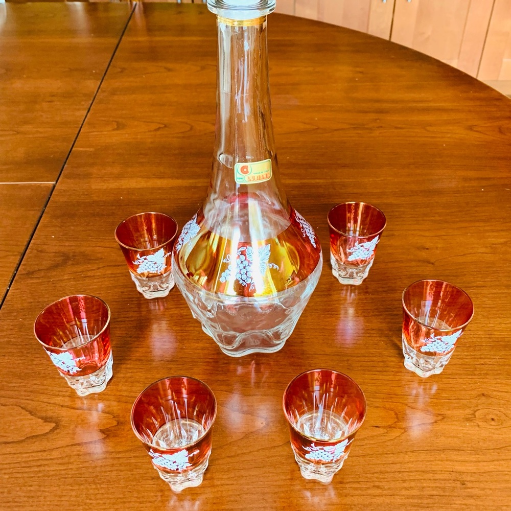 Set of 6 Ruby Red & clear glass cut decanter and 6 cordials white grapes pattern